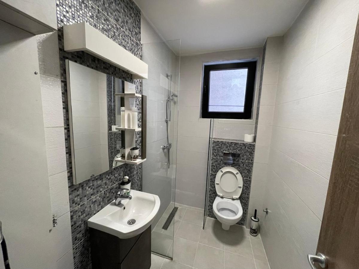 Empire Queen Apartments Belgrado Exterior foto